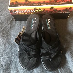 NIB Skechers Black Sandals, size 9 1/2